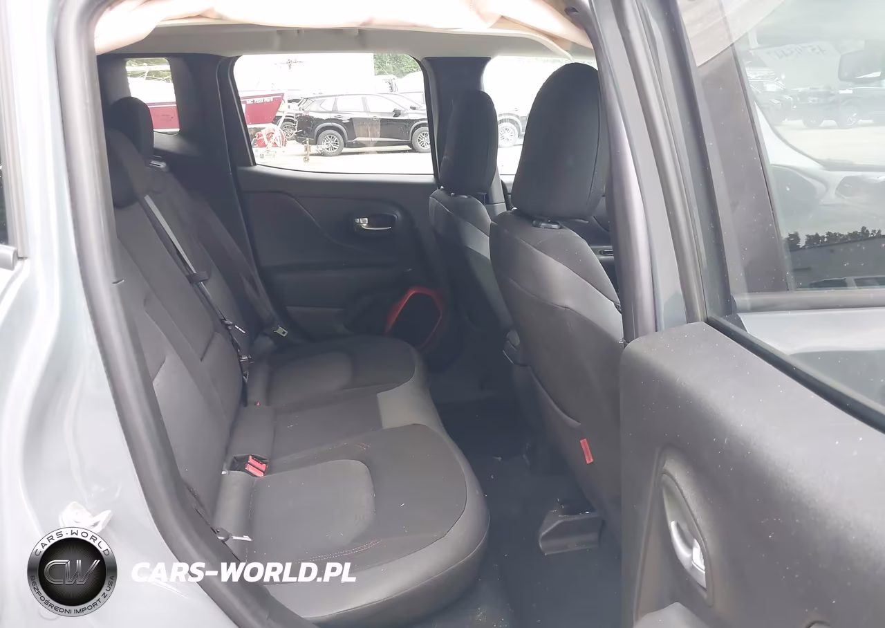 2017 Jeep Renegade Trailhawk VIN:ZACCJBCB3HPE45633 - 8