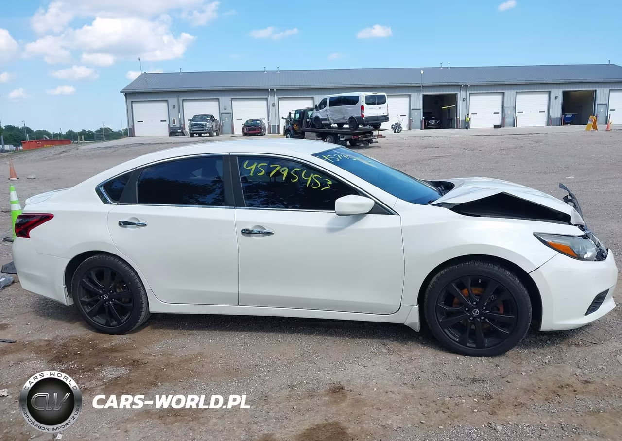 2017 Nissan Altima 2.5 Sr VIN:1N4AL3AP1HN306069 - 12