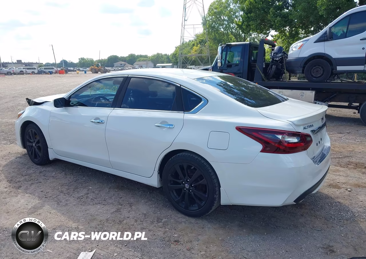 2017 Nissan Altima 2.5 Sr VIN:1N4AL3AP1HN306069 - 3