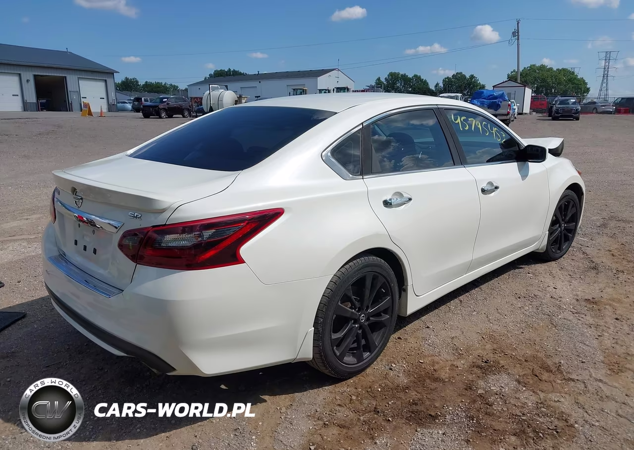 2017 Nissan Altima 2.5 Sr VIN:1N4AL3AP1HN306069 - 4