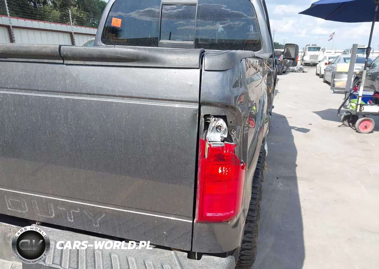 2015 Ford F-250 Lariat VIN:1FT7W2BT0FED65340 - 16