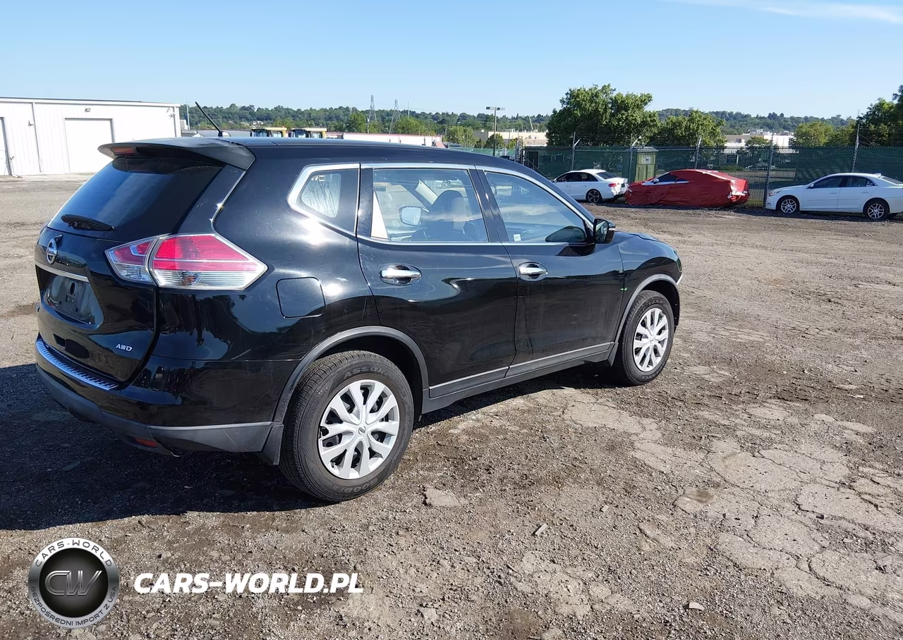 2015 Nissan Rogue S VIN:KNMAT2MV5FP516805 - 4