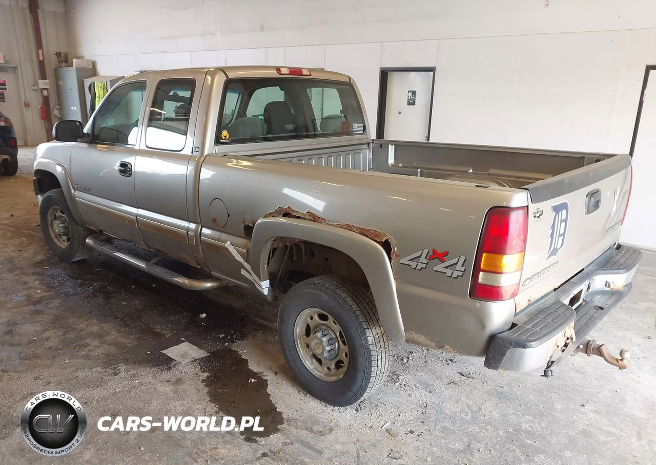 2002 Chevrolet Silverado 2500Hd Ls VIN:1GCHK29U82Z132937 - 3
