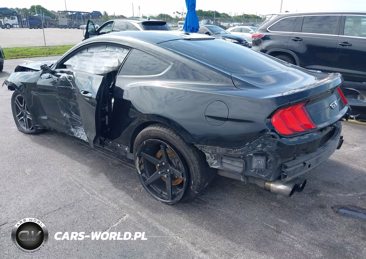 2020 Ford Mustang Gt Premium Fastback VIN:1FA6P8CF3L5177434 - 3