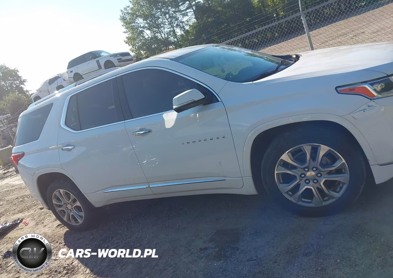 2018 Chevrolet Traverse Premier VIN:1GNEVJKW3JJ235266 - 13