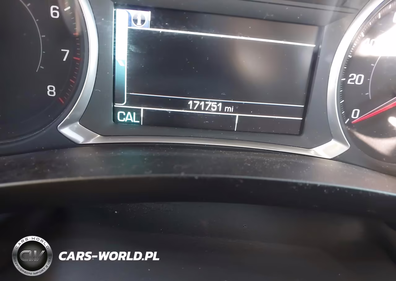 2018 Chevrolet Traverse Premier VIN:1GNEVJKW3JJ235266 - 15