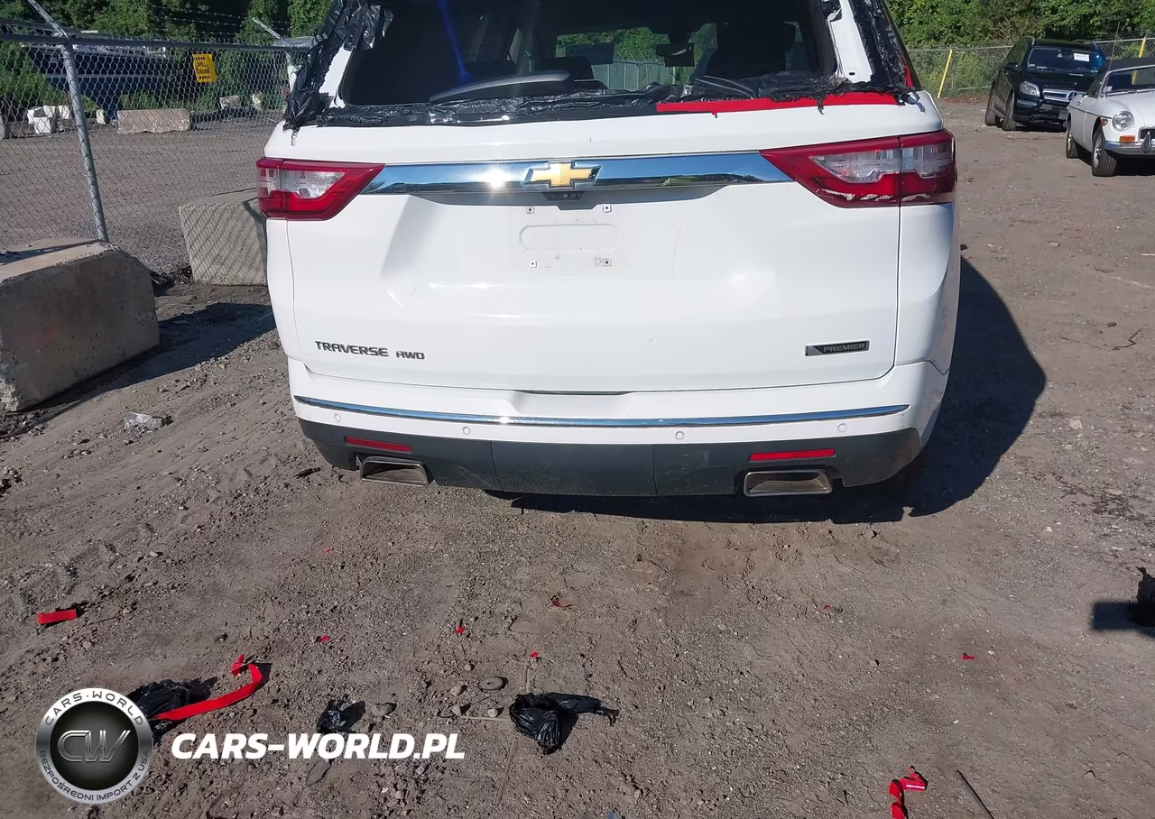 2018 Chevrolet Traverse Premier VIN:1GNEVJKW3JJ235266 - 16