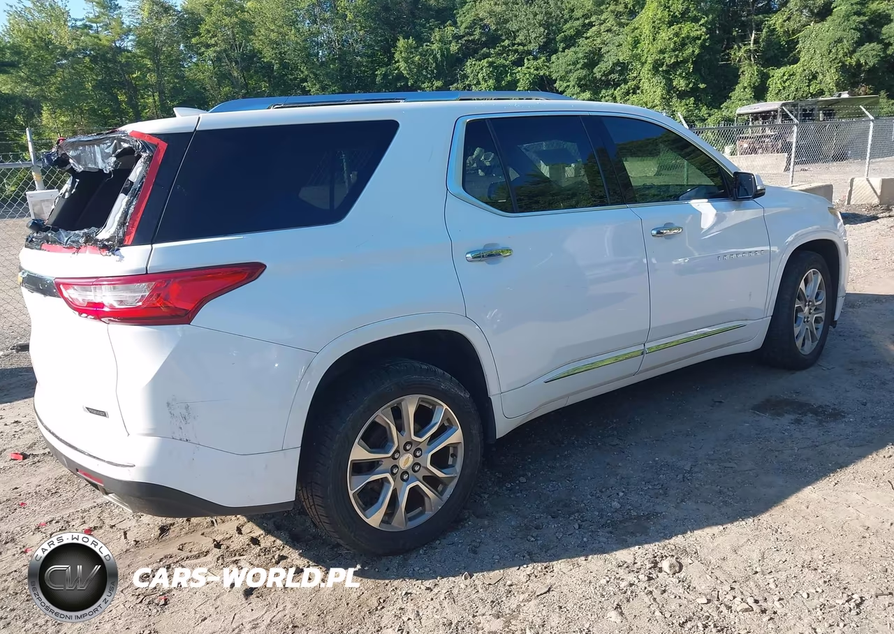 2018 Chevrolet Traverse Premier VIN:1GNEVJKW3JJ235266 - 4