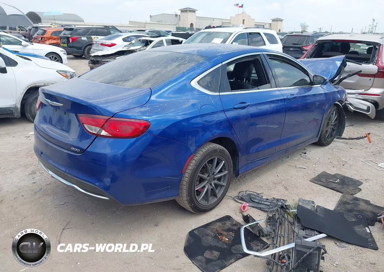 2015 Chrysler 200 Limited VIN:1C3CCCAB2FN554470 - 4