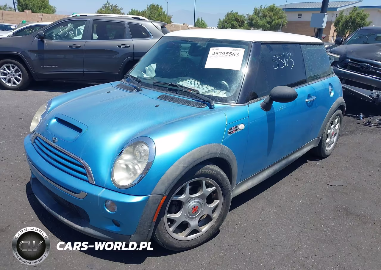 2005 Mini Cooper S VIN:WMWRE33525TG96917 - 2