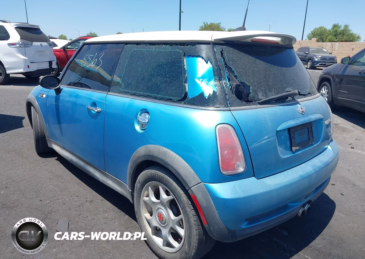 2005 Mini Cooper S VIN:WMWRE33525TG96917 - 3