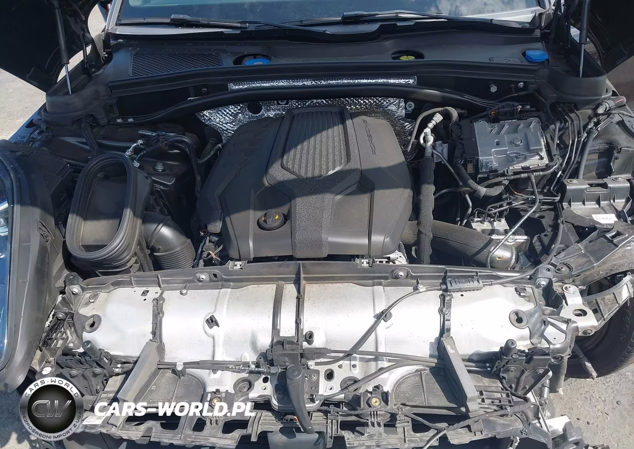 2023 Porsche Macan T VIN:WP1AA2A59PLB03562 - 10