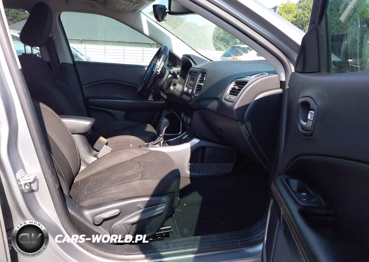 2018 Jeep Compass Sport Fwd VIN:3C4NJCAB9JT411132 - 5