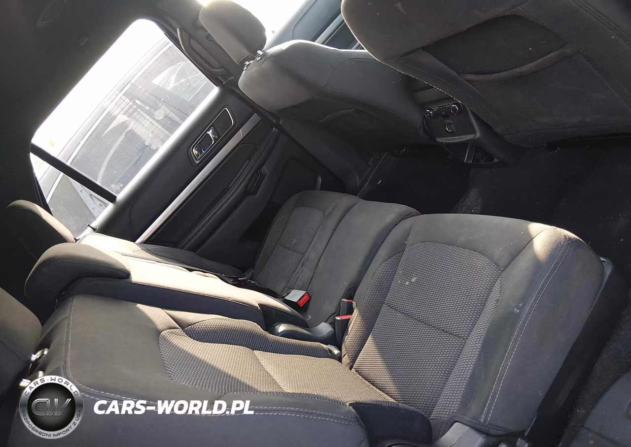 2019 Ford Explorer Xlt VIN:1FM5K7D89KGA08306 - 8