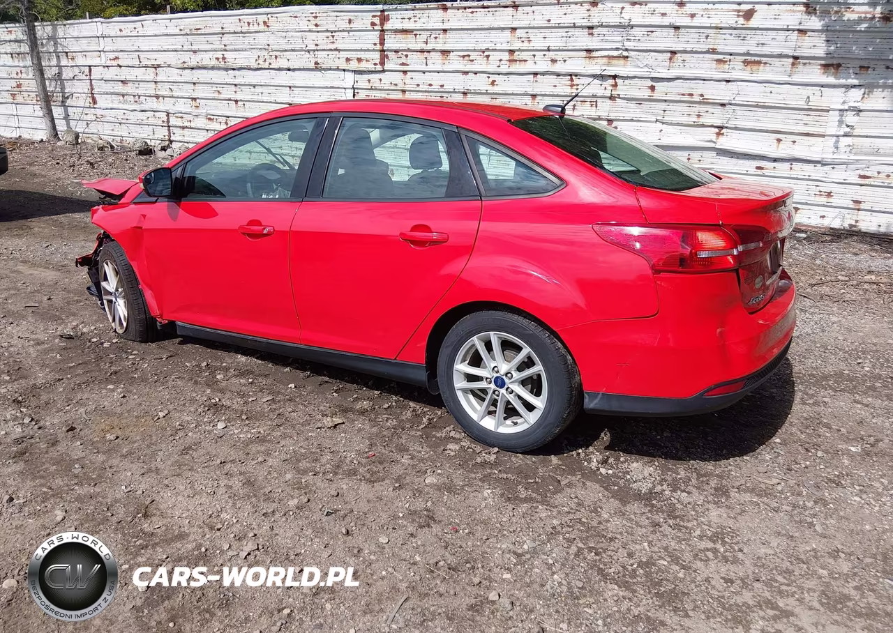 2016 Ford Focus Se VIN:1FADP3F28GL389038 - 3