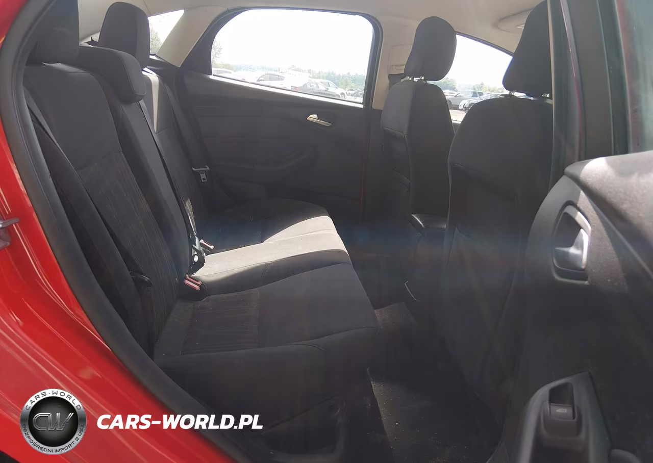 2016 Ford Focus Se VIN:1FADP3F28GL389038 - 8