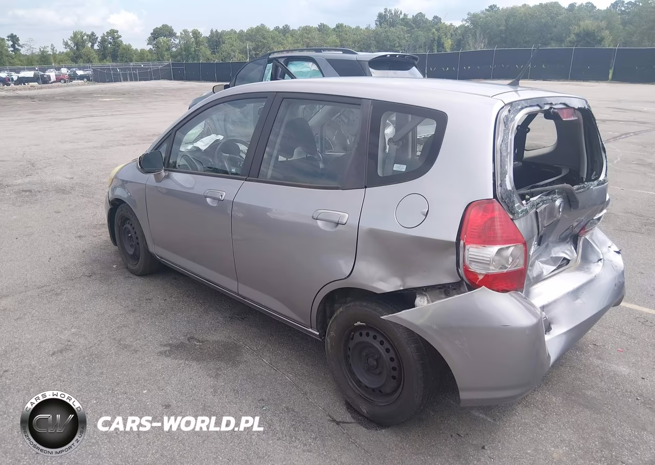 2008 Honda Fit VIN:JHMGD38498S058666 - 3