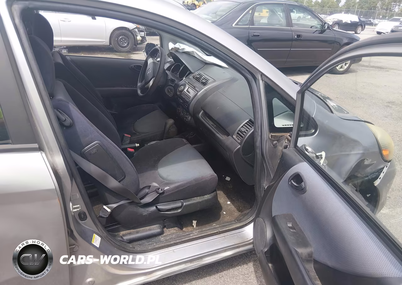2008 Honda Fit VIN:JHMGD38498S058666 - 5