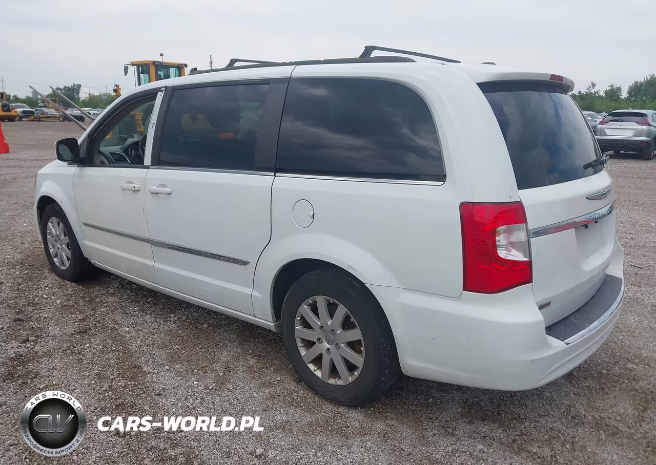 2014 Chrysler Town & Country Touring VIN:2C4RC1BG2ER442659 - 3