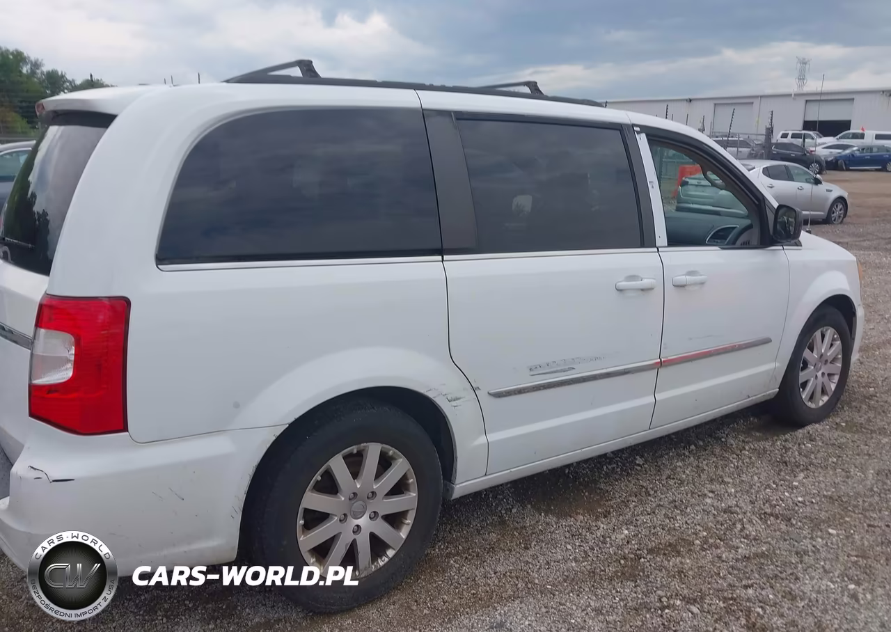 2014 Chrysler Town & Country Touring VIN:2C4RC1BG2ER442659 - 6