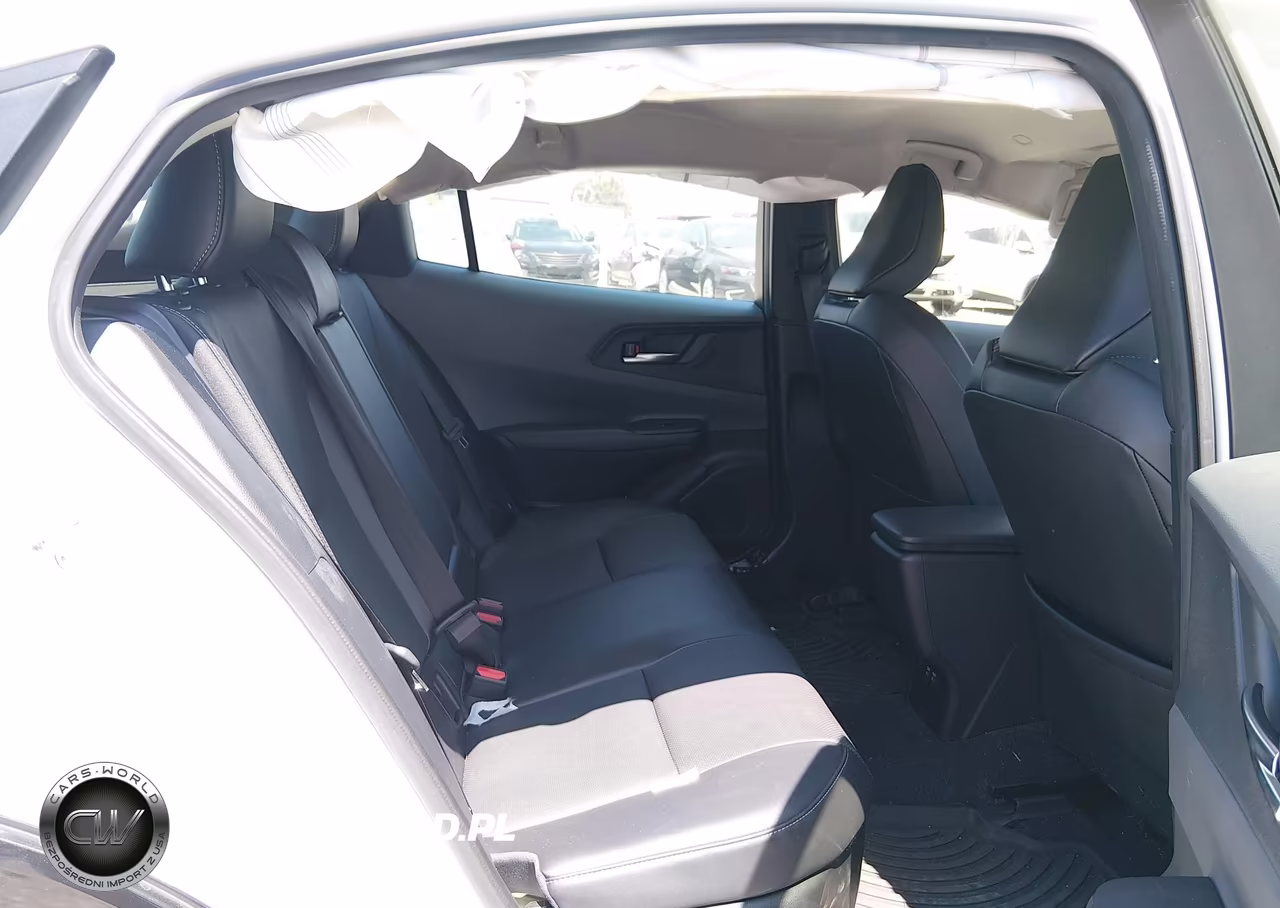 2024 Toyota Prius Xle VIN:JTDACAAU2R3015033 - 8