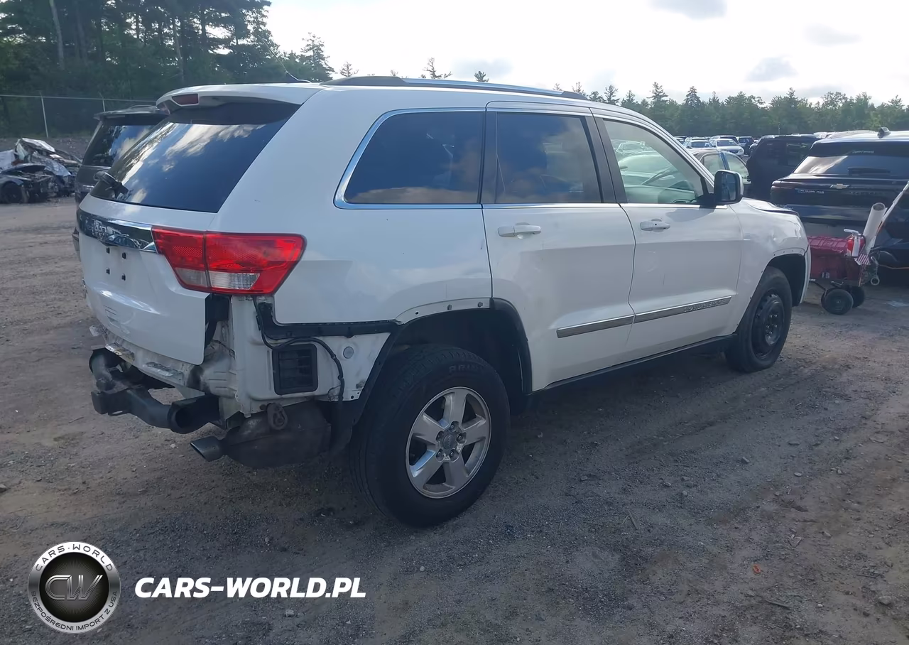 2013 Jeep Grand Cherokee Overland VIN:1C4RJFCT1DC603265 - 4