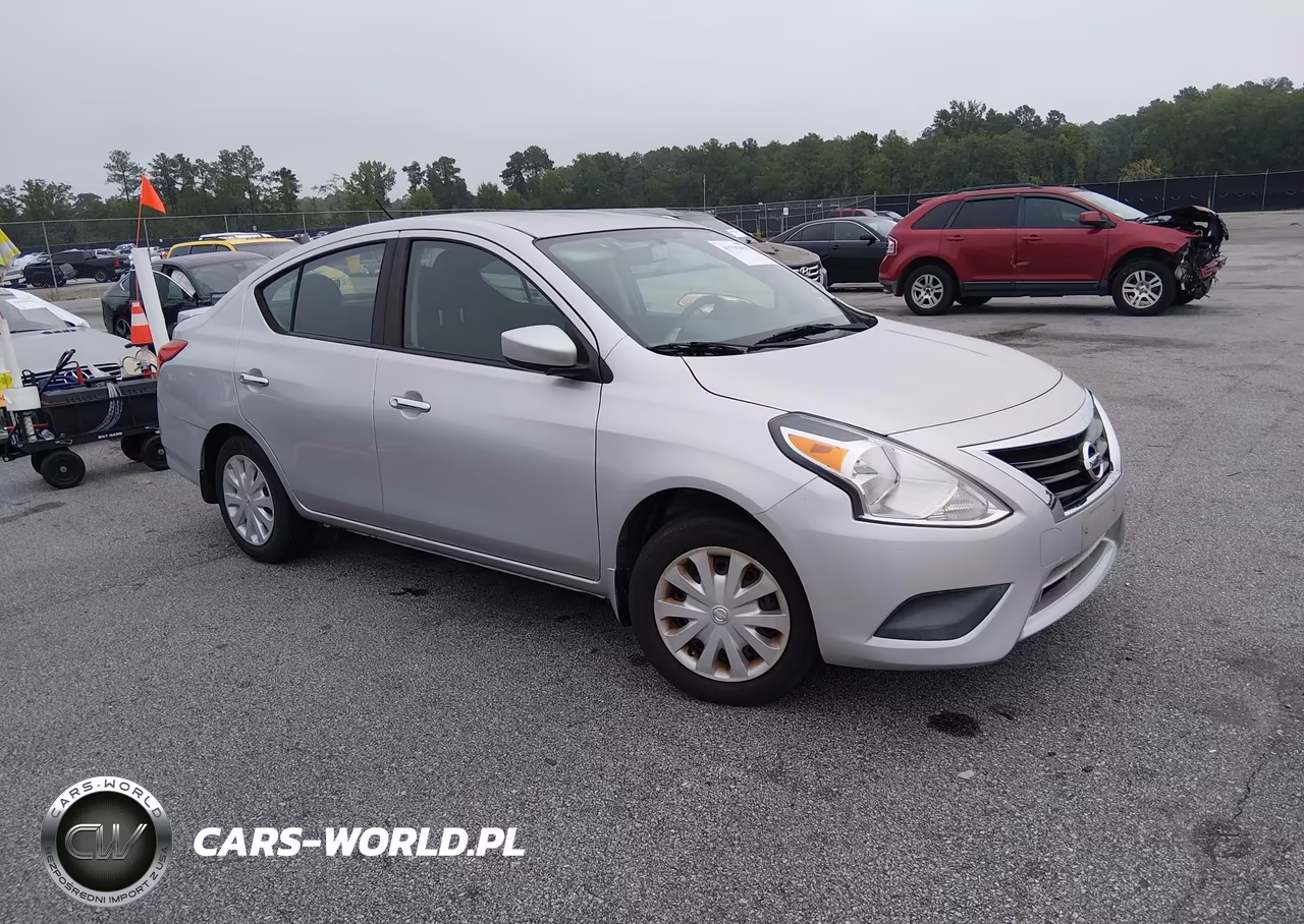 2015 Nissan Versa 1.6 Sv – zdjęcie 1 z 11
