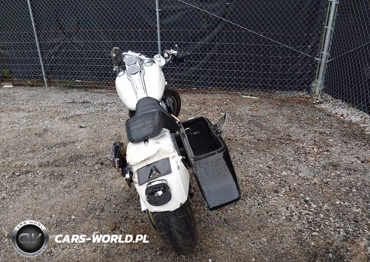2018 Harley-Davidson Fxlr Low Rider VIN:1HD1YNJ12JC023327 - 6