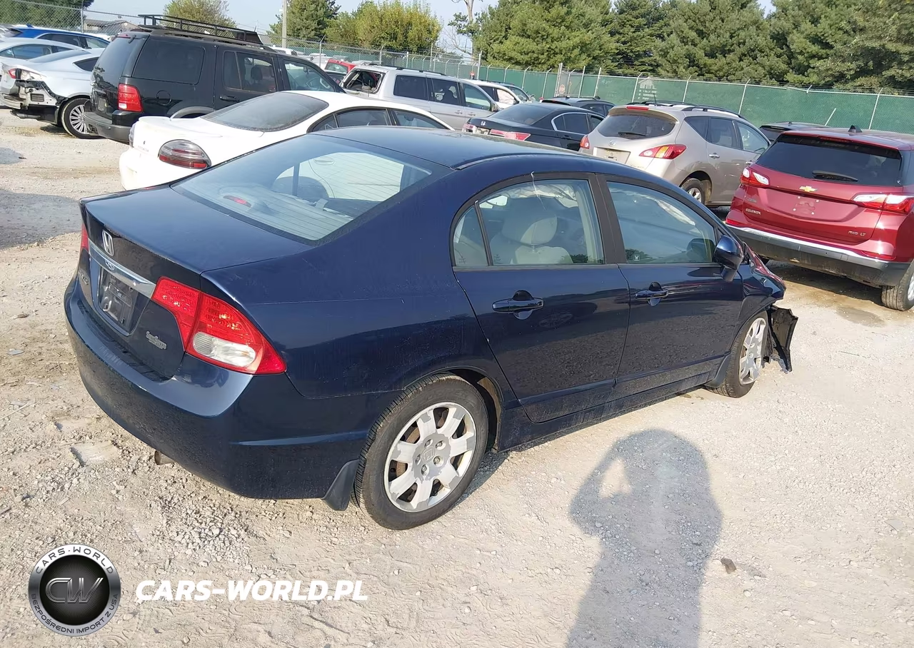 2010 Honda Civic Lx VIN:19XFA1F5XAE086183 - 4