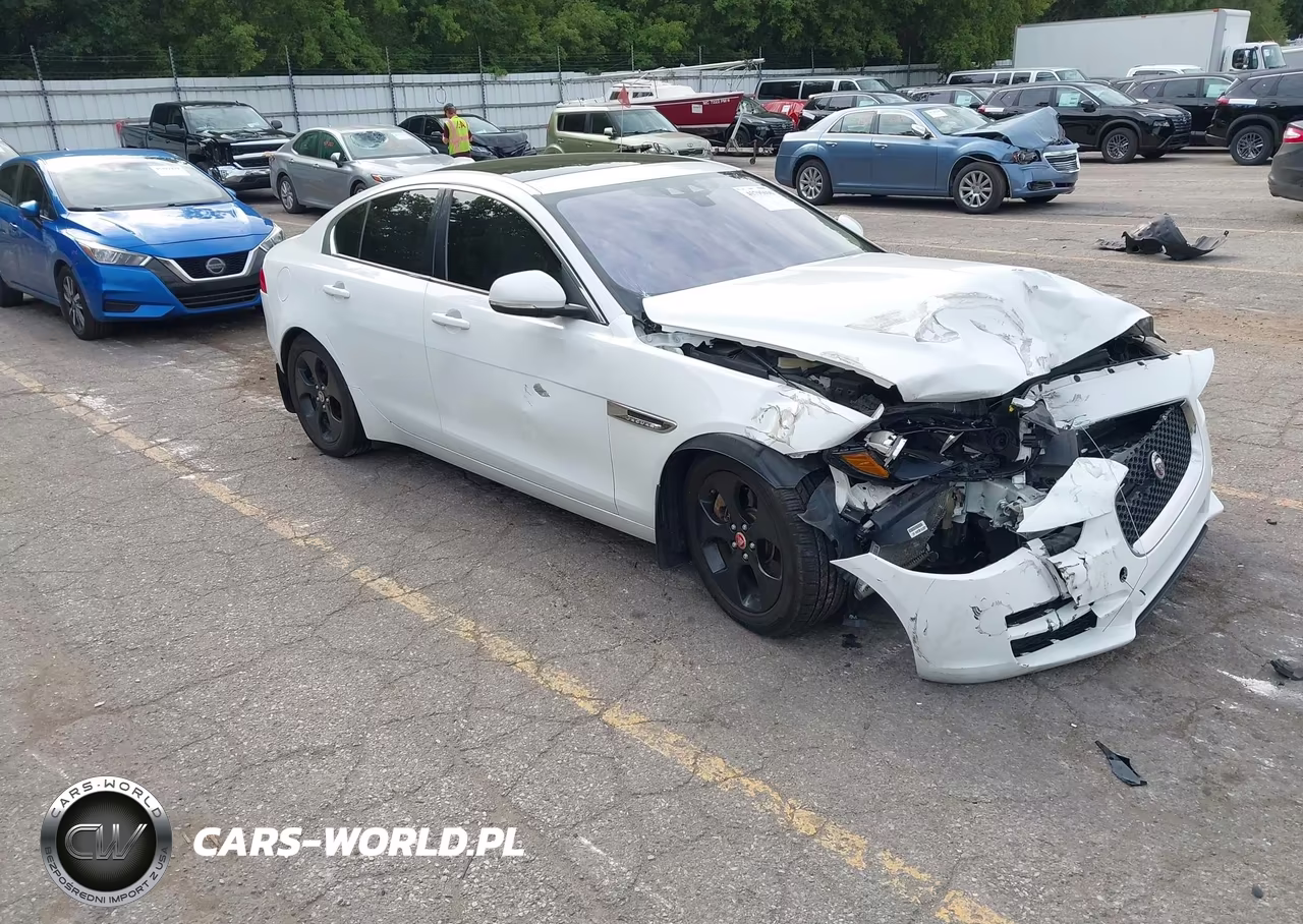 2018 Jaguar Xe 25T Premium – zdjęcie 1 z 15