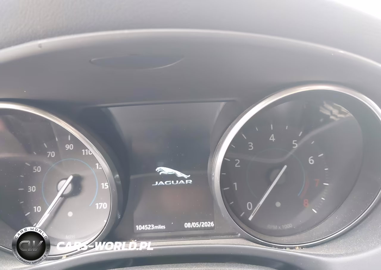 2018 Jaguar Xe 25T Premium VIN:SAJAJ4FX1JCP20809 - 7