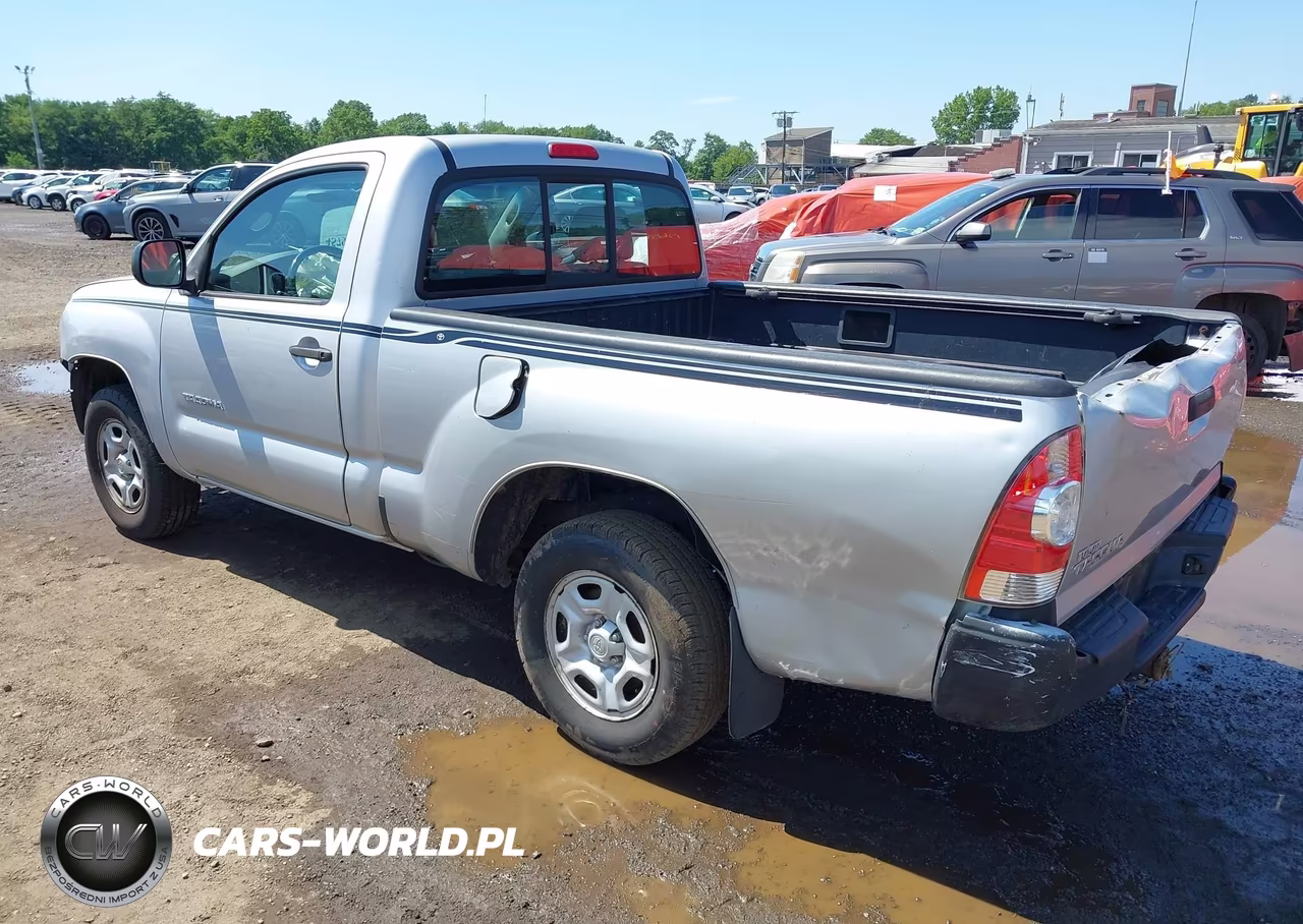 2010 Toyota Tacoma VIN:5TENX4CN5AZ686893 - 3
