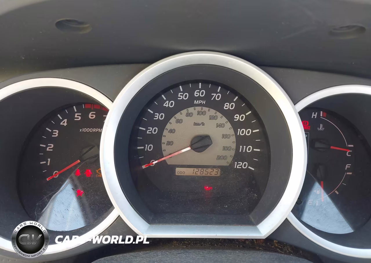 2010 Toyota Tacoma VIN:5TENX4CN5AZ686893 - 7