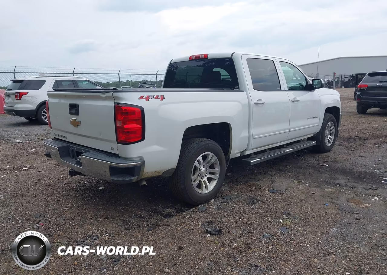 2018 Chevrolet Silverado 1500 1Lt VIN:3GCUKREC6JG293080 - 4