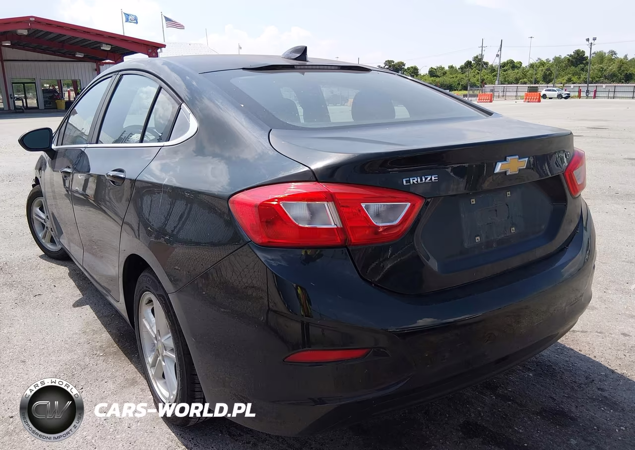 2017 Chevrolet Cruze Lt Auto VIN:1G1BE5SM6H7102485 - 3
