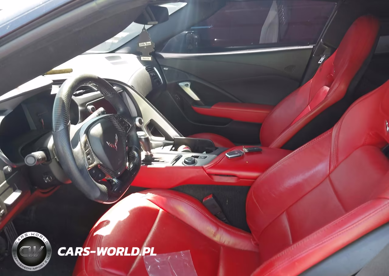 2015 Chevrolet Corvette Stingray VIN:1G1YD2D73F5111477 - 18