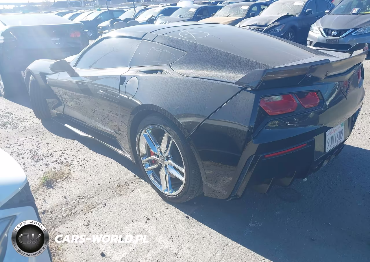 2015 Chevrolet Corvette Stingray VIN:1G1YD2D73F5111477 - 3