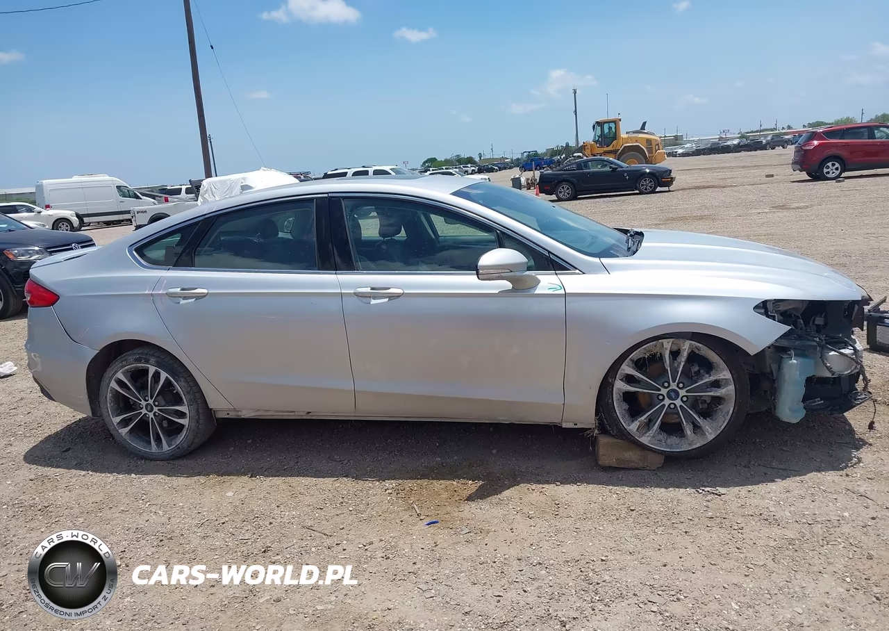 2019 Ford Fusion Titanium VIN:3FA6P0D96KR152727 - 14