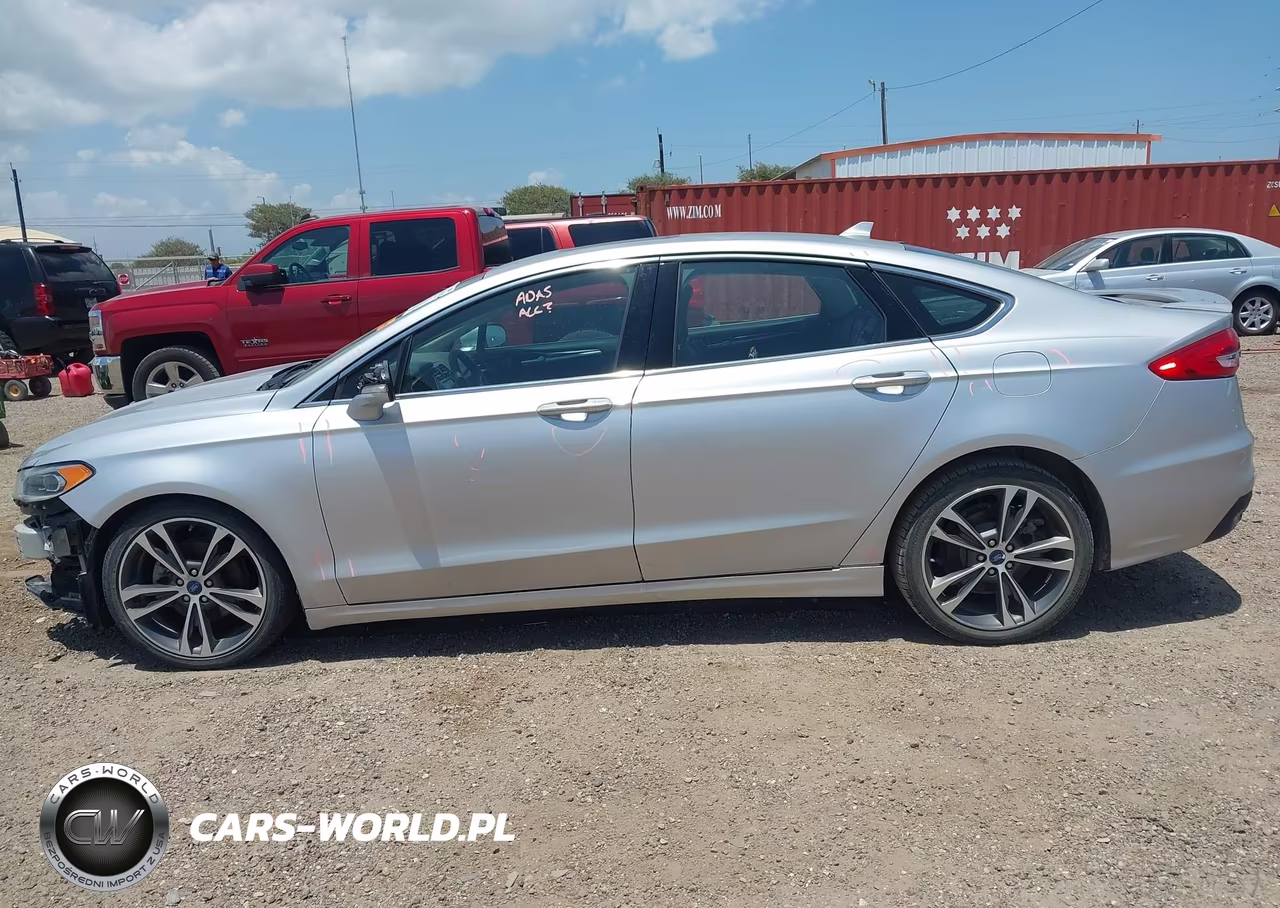 2019 Ford Fusion Titanium VIN:3FA6P0D96KR152727 - 15