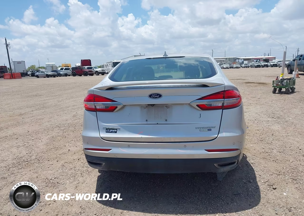 2019 Ford Fusion Titanium VIN:3FA6P0D96KR152727 - 17