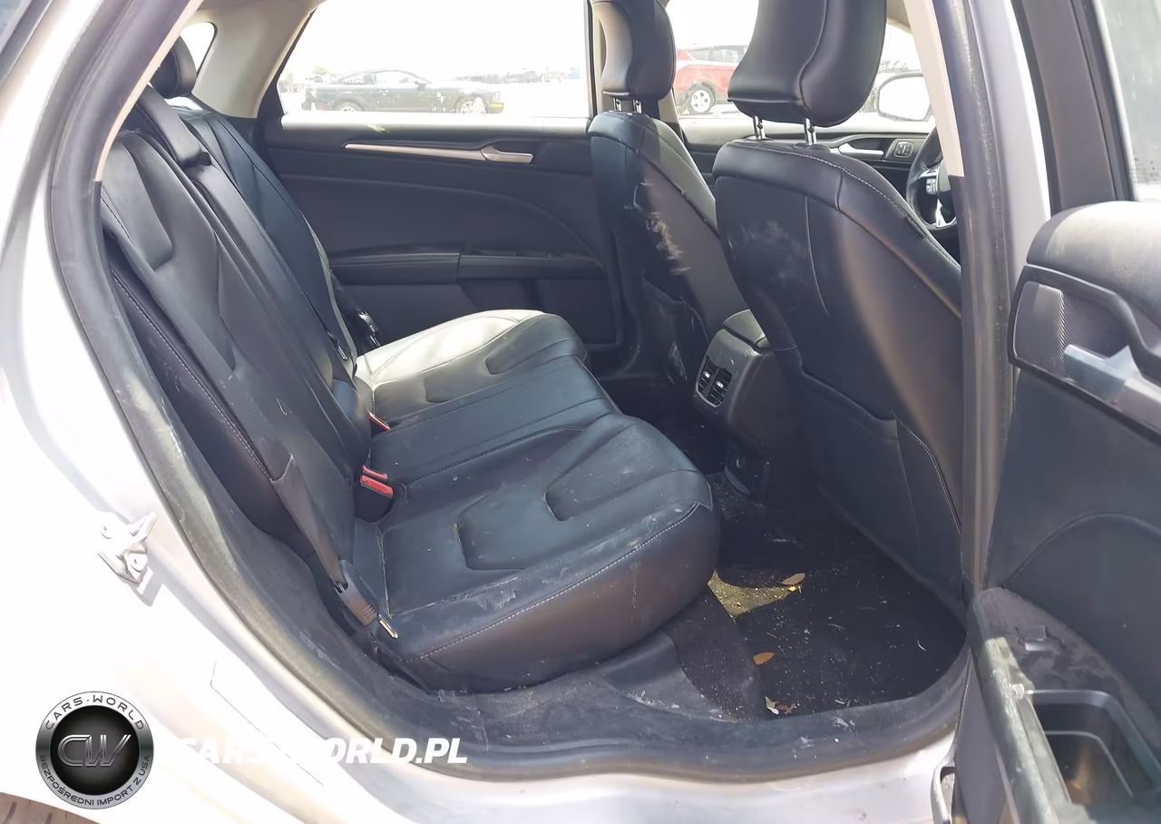 2019 Ford Fusion Titanium VIN:3FA6P0D96KR152727 - 8