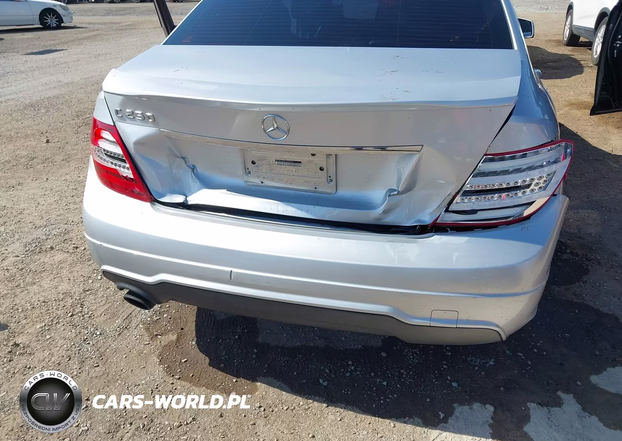 2013 Mercedes-Benz C 250 Sport VIN:WDDGF4HB2DA845383 - 6