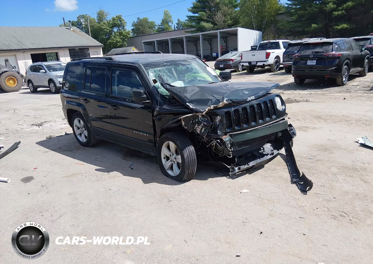 2013 Jeep Patriot Latitude VIN:1C4NJPFB3DD211115 - 1