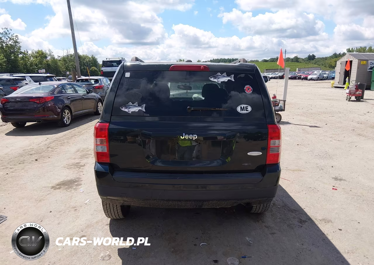 2013 Jeep Patriot Latitude VIN:1C4NJPFB3DD211115 - 17