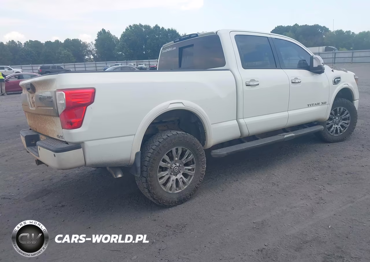 2017 Nissan Titan Xd Platinum Reserve Diesel VIN:1N6BA1F46HN520639 - 4