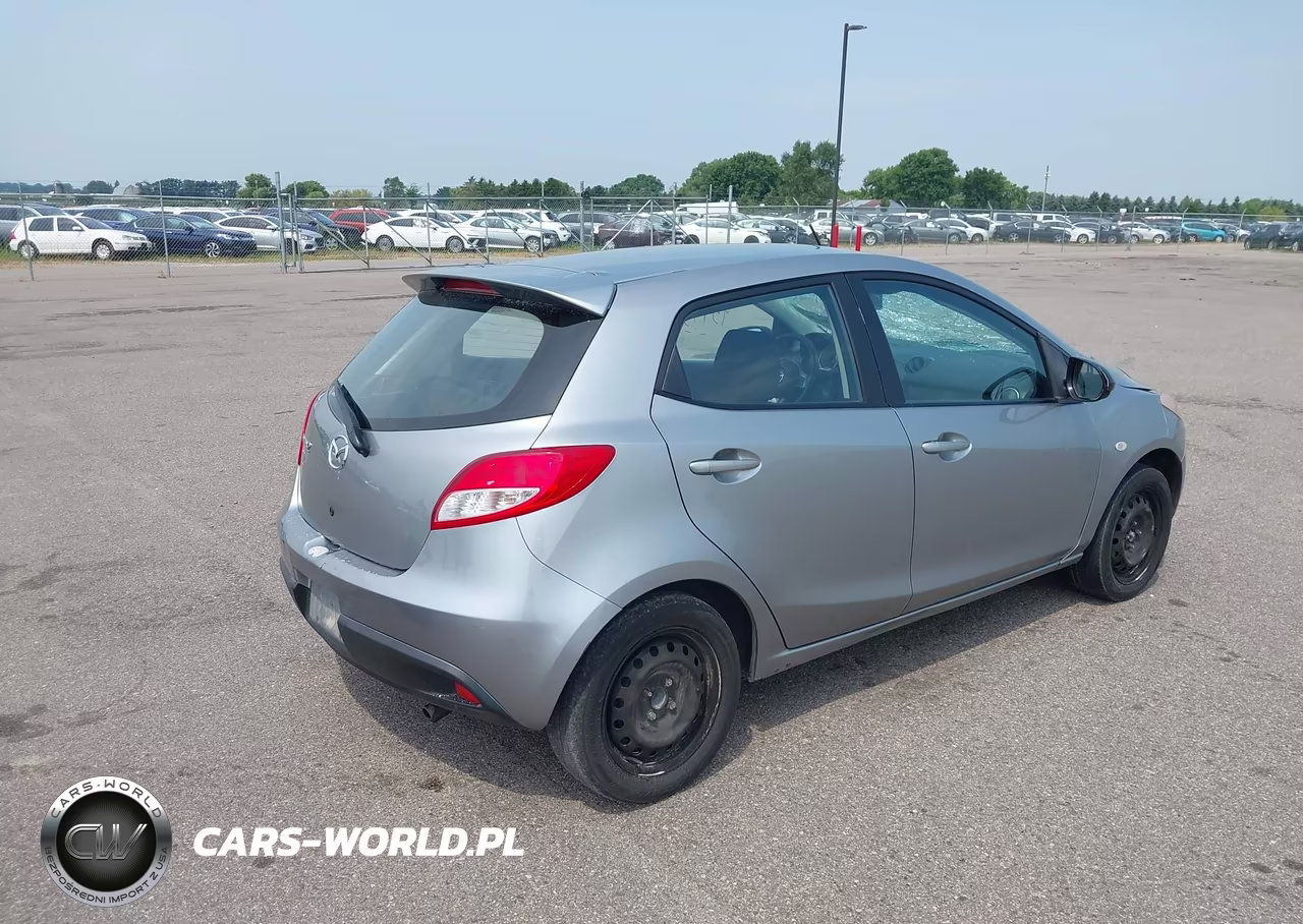2013 Mazda Mazda2 Touring VIN:JM1DE1LY3D0165718 - 4