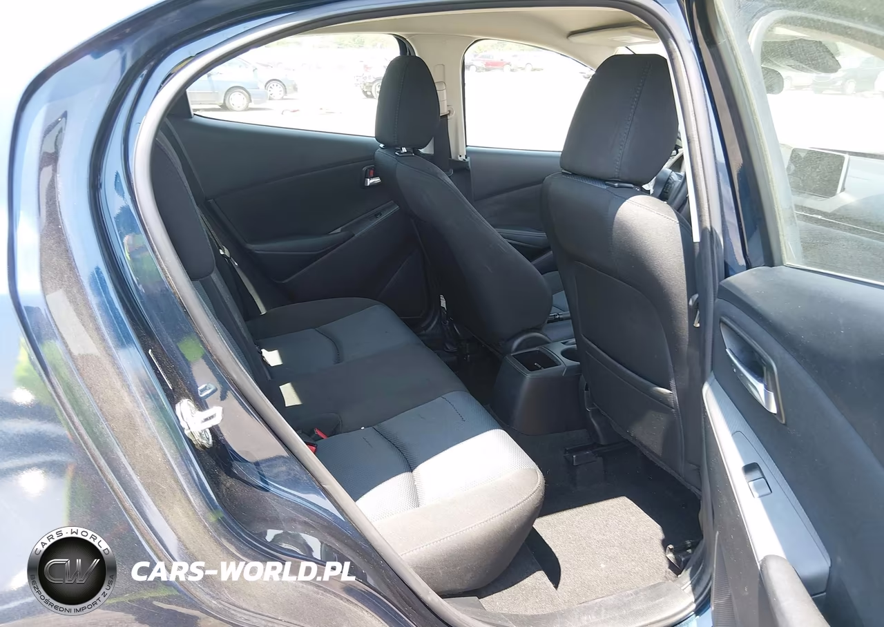2018 Toyota Yaris Ia VIN:3MYDLBYV9JY323458 - 8