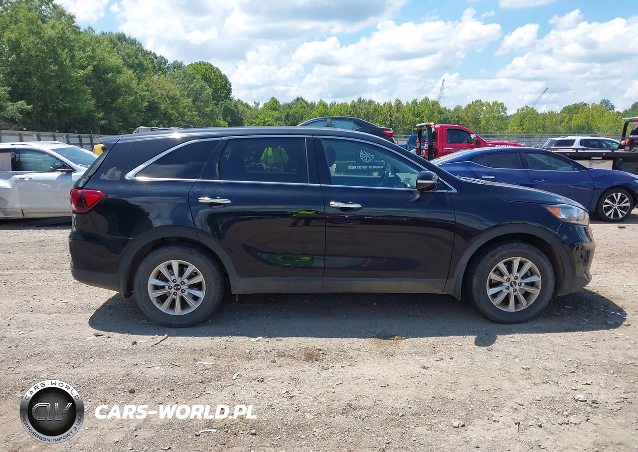 2019 Kia Sorento 2.4L L VIN:5XYPG4A37KG576319 - 13