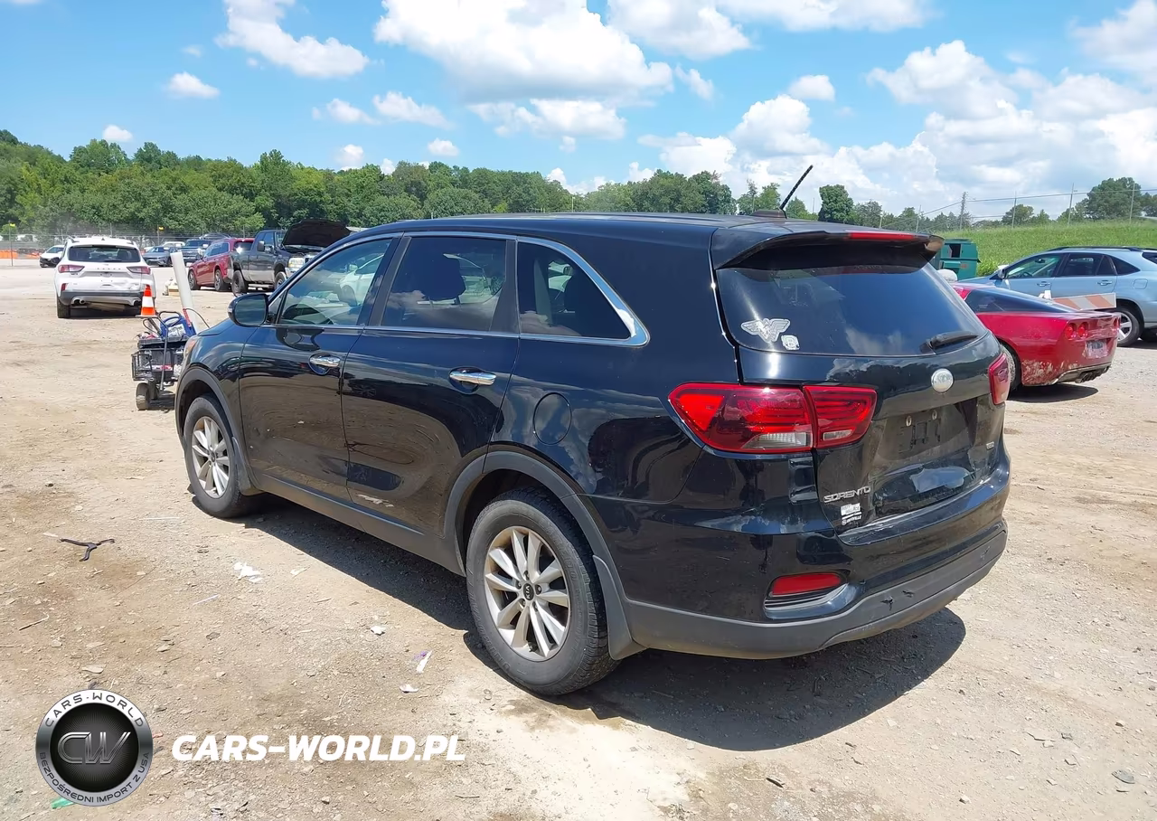 2019 Kia Sorento 2.4L L VIN:5XYPG4A37KG576319 - 3