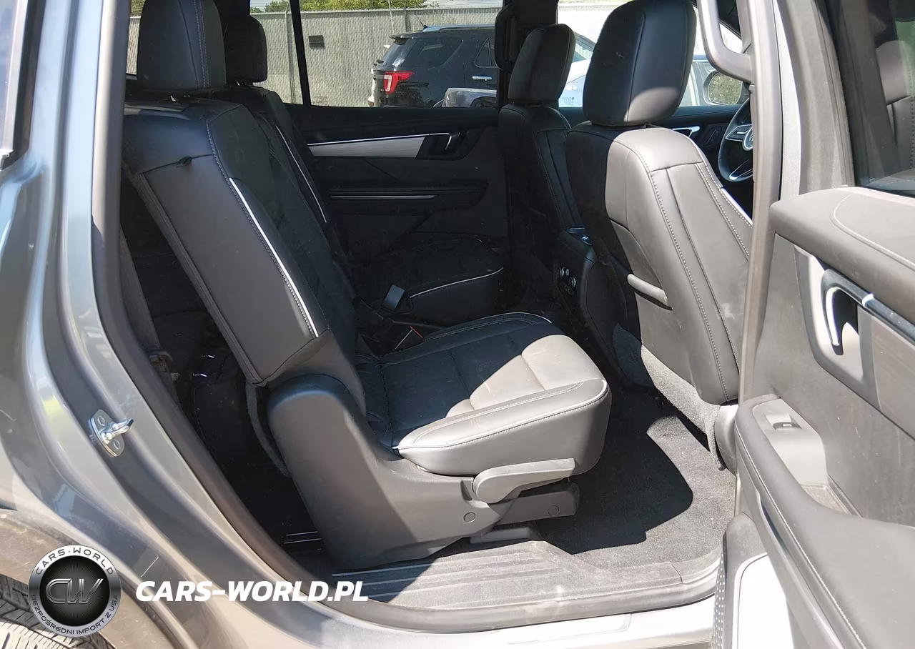 2025 Buick Enclave Preferred Fwd VIN:5GAEVARS4SJ285978 - 8